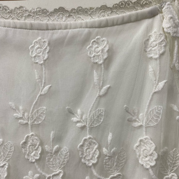 Parisian Collection White Lace Boat neck Short Sleeve Blouse Top size M - Picture 4 of 14